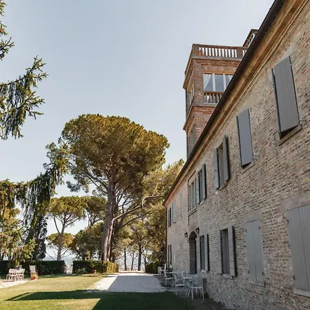 Apartment Mit Mezzanin Und Schwimmbad- In Einem In Den Huegeln By Interhome Pesaro